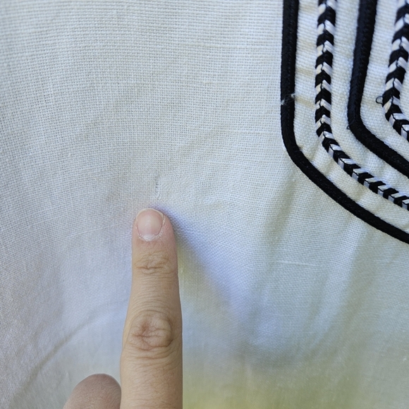 Banana Republic white linen tunic with blue accent embroidery size large - Picture 8 of 9